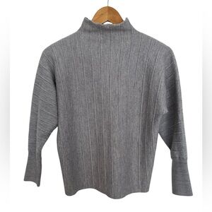 Nanette Leporr Gray Ribbed Merino Wool Turtleneck Sweater size large